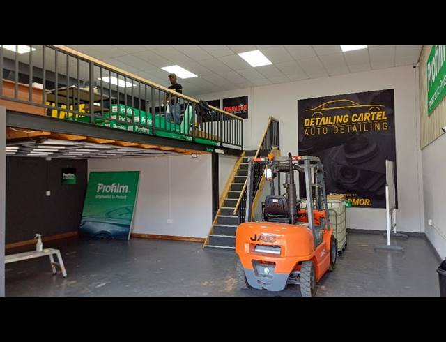 INDUSTRIAL PROPERTY TO RENT IN LYTTELTON MANOR